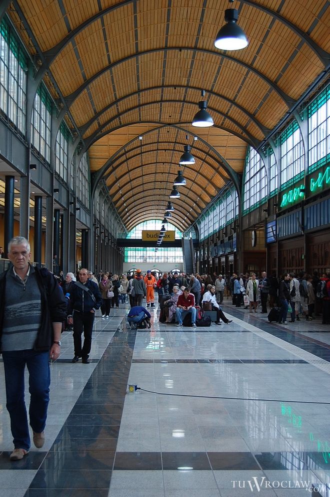 Tysiące kibiców z Czech i Rosji jedzie pociągiem. Inni przylecieli samolotami, tm