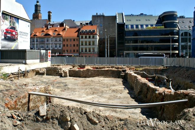 XIV-wieczne piwnice odkryto na budowie biurowca tuż przy Rynku, Tomek Matejuk