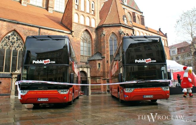 Polski Bus zwalnia kierowców za działalność związkową? Przewoźnik zaprzecza, związkowcy protestują, archiwum