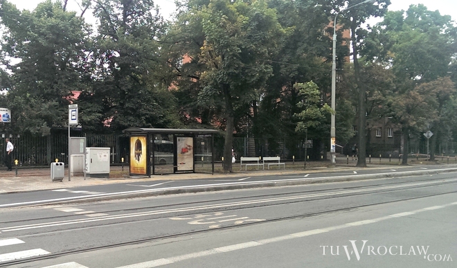 Pod koniec lipca oddano do użytku pierwszy przystanek wiedeński na ul. Trzebnickiej