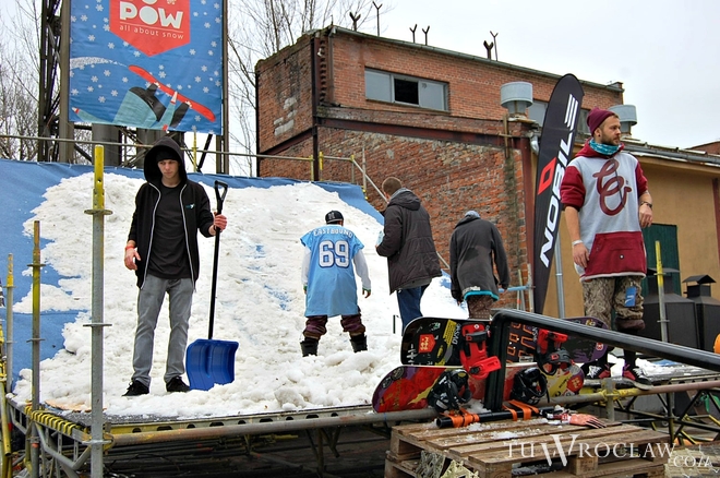 Miłośnicy snowboardu w Browarze Mieszczańskim. Festiwal GO*POW w obiektywie, Tomek Matejuk