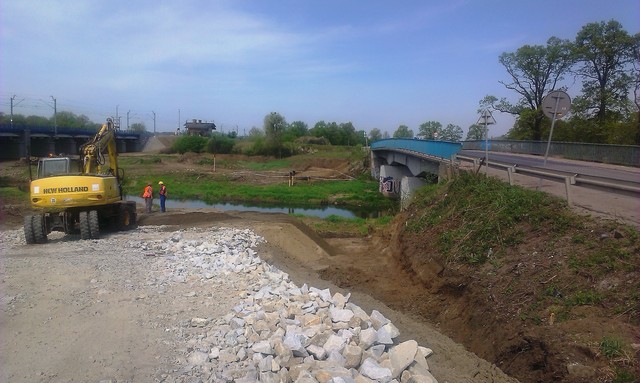 Kończą budowę tymczasowego mostu Pęgowskiego. Wkrótce rozbiórka przeprawy, Zarząd Dróg i Utrzymania Miasta