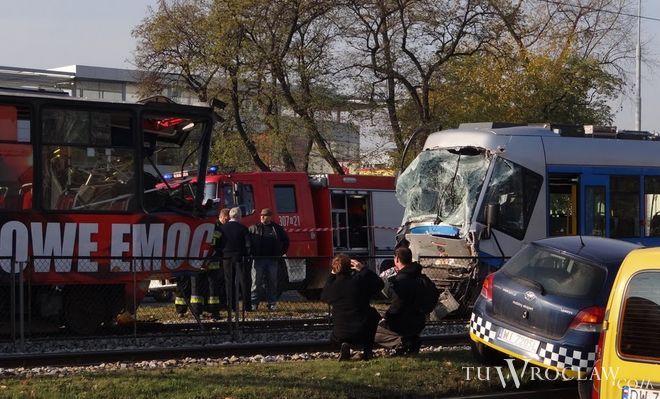Jest wyrok w sprawie wypadku tramwajów na Legnickiej. Motorniczy skazany, archiwum