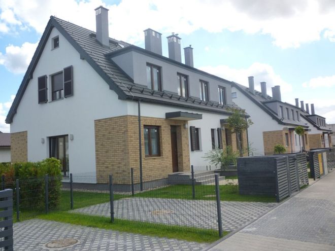 Oto nowe osiedle domów szeregowych w zielonym otoczeniu na północy Wrocławia, mat. inwestora/osiedle-duo.pl