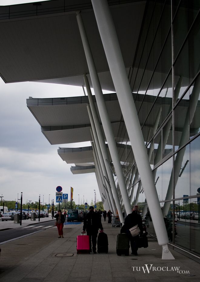 Wrocławskie lotnisko na 20 dni przed Euro, Magda Oczadły