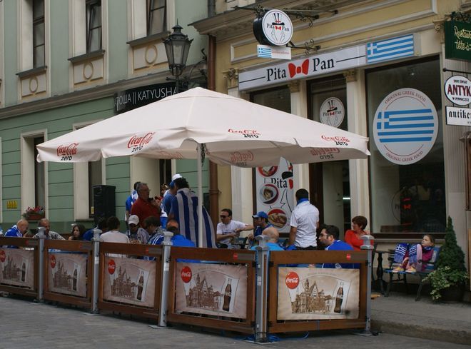 Wrocławscy restauratorzy o Euro: więcej zarabiamy tylko w dni meczowe, archiwum