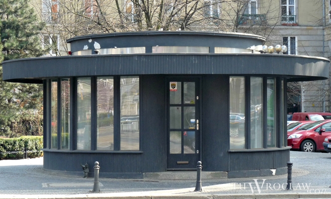 Oficjalnie otwierają kawiarnię w „okrąglaku” na placu Kościuszki. Będą niespodzianki, archiwum