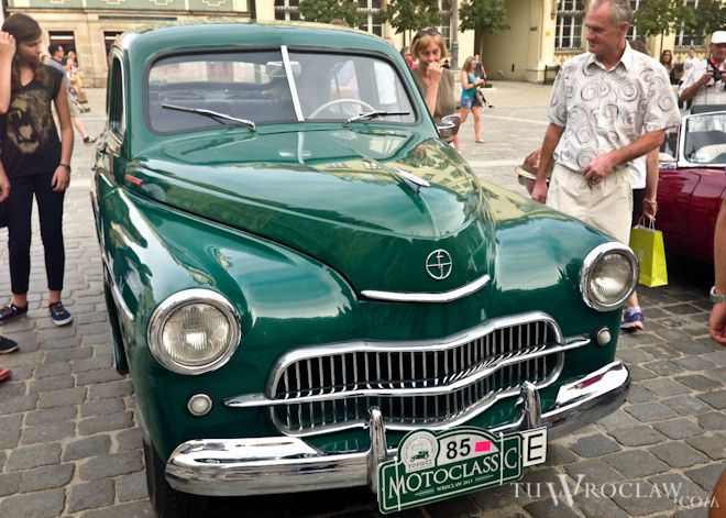 Niezwykłe samochody retro zjechały na trzy dni do Wrocławia