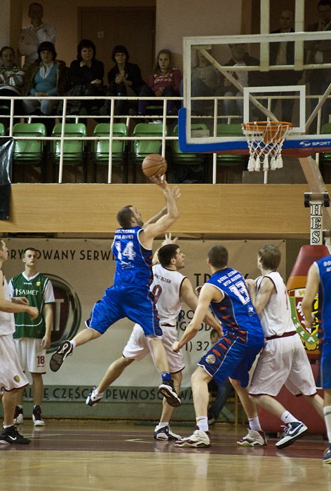 Koszykówka: Śląsk zbyt silny dla Doralu, NORBERT BOHDZIUL www.saronphoto.com