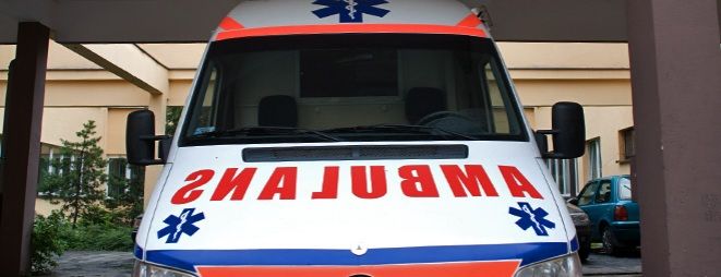 Tragiczny wypadek tuż pod Wrocławiem. Ambulans śmiertelnie potrącił kobietę, archiwum