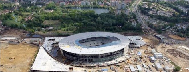 Pierwszych meczy Śląsk nie zagra na nowym stadionie.