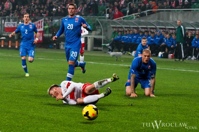 Poprzedni mecz polskiej reprezentacji we Wrocławiu skończył się kiepsko, bo biało-czerwoni przegrali ze Słowacją. Co pokażą przeciwko Szwajcarom?